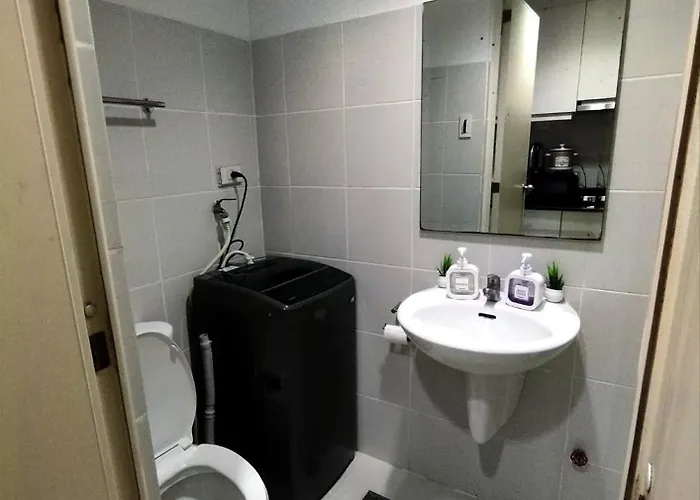 Sea Residences Moa Staycation At Pasay By R&d Manila